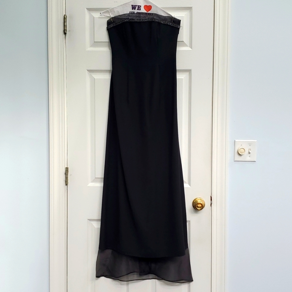 David's Bridal Strapless Dress with Train, Size 2